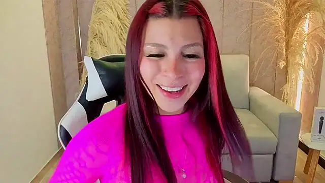 XXX chat uživo modela HilaryThomson2