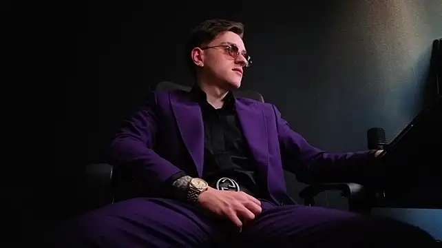 FelixStarkk XXX чат на живо