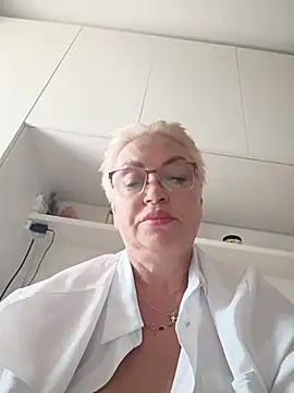 LindaL Live XXX-Chat