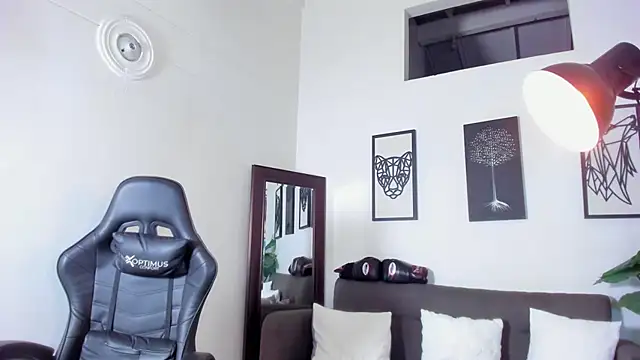 Chat +18 de Justin_kingX7 ao vivo