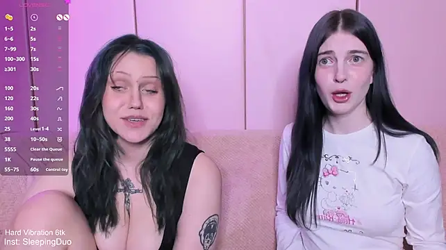 Živý XXX chat SleepingDuo