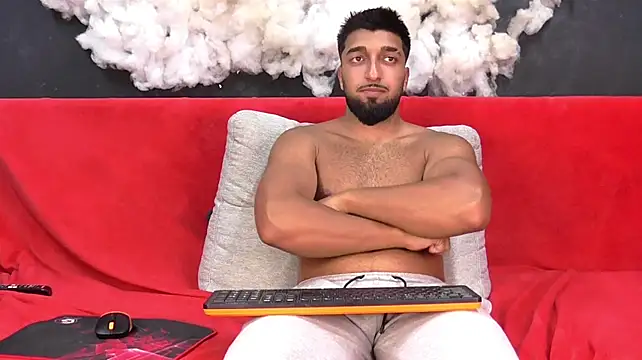 Онлайн чат XXX FinnJude