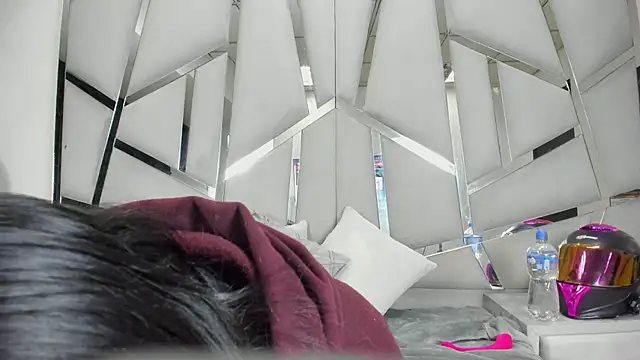 Catherinee69_x Live XXX-Chat