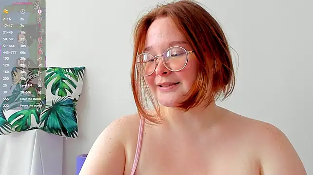 DebbieWoood's Live XXX Chat