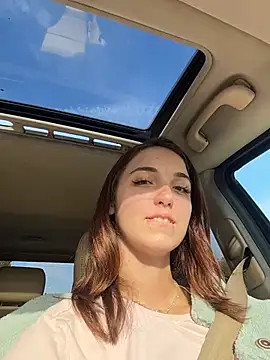 DollyTall's Live XXX Chat
