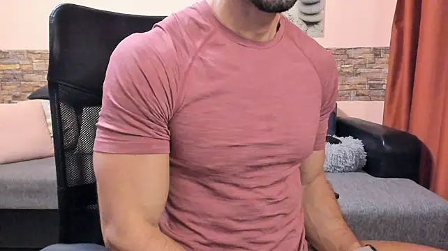 HotHunkTrainer 라이브 XXX 채팅