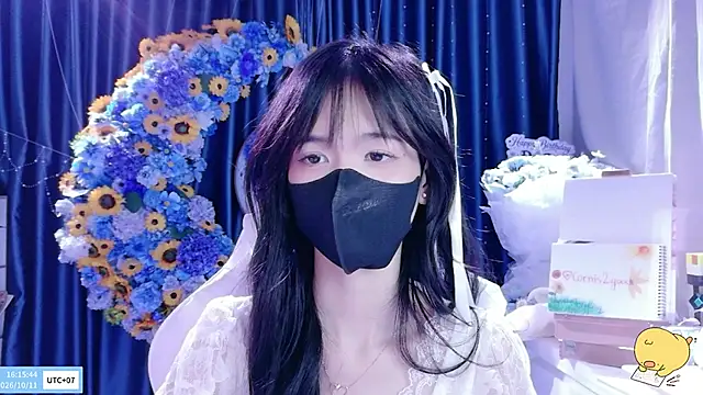 Chat +18 de Your-Sunshinee ao vivo