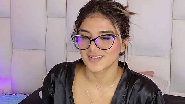 MiaKelsey Live XXX-chat