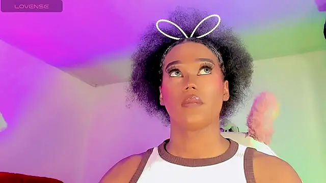 XXX chat uživo modela naomy__xx