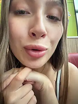 Coconut_milk Chat XXX in diretta