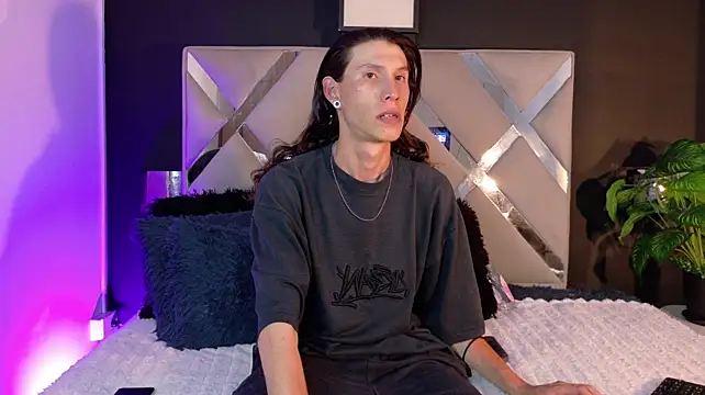 Alexxey_x – Naživo XXX chat