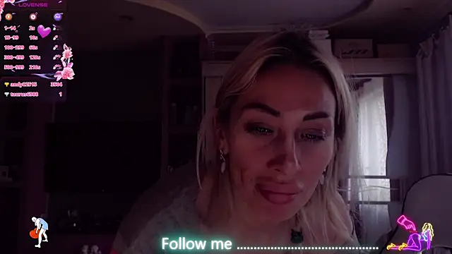 AnnieGOld_ Chat XXX in diretta