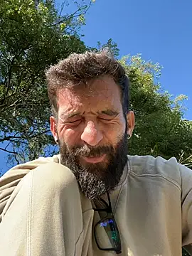 Czat XXX na żywo – Michel_huge