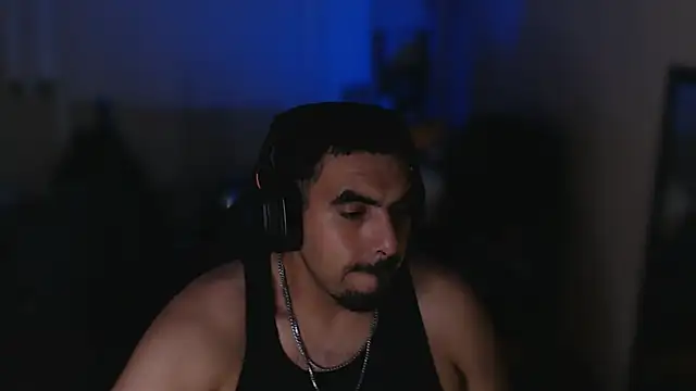 100J Live XXX Chat