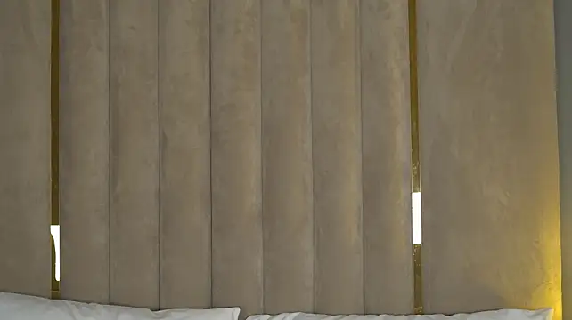 צ'אט XXX בשידור חי של AnneSand