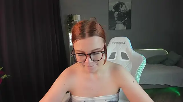 Chat +18 de Amber_Gaze ao vivo