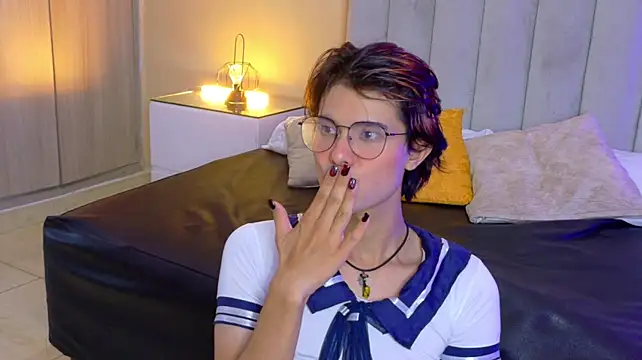 Chat XXX en directo de Derek_Sinn