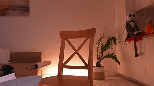 Miablueye 现场XXX聊天