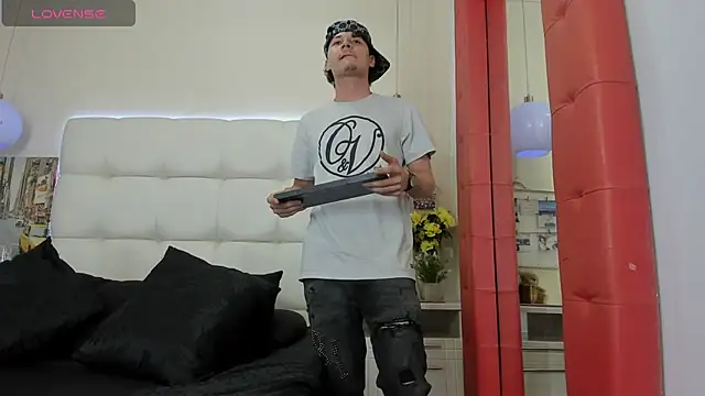 XXX chat uživo modela Angelxxx88_