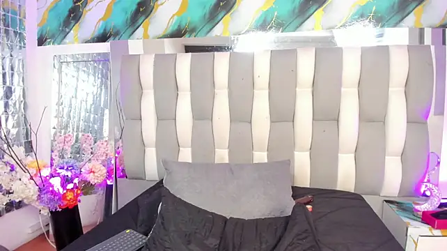IsaDiiaz's Live XXX Chat