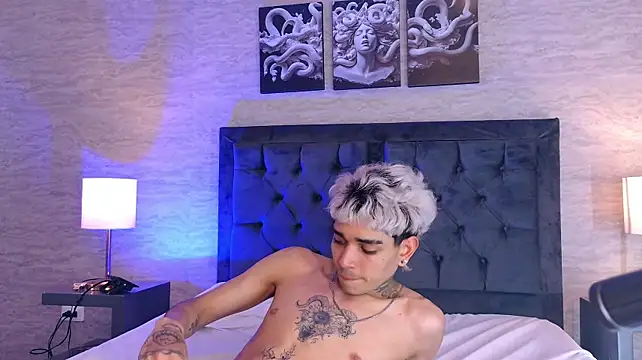 TeoAndMaddy élő XXX-chatje