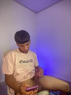 Chat XXX ao vivo de Alessio_hot