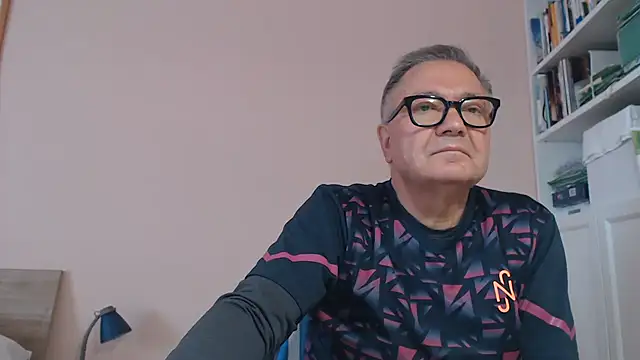 Pokazy przed kamerką – YOU6me
