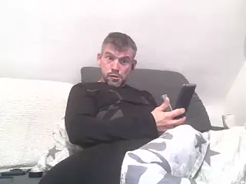 Онлайн чат XXX Cambitchboy