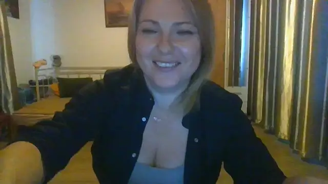 ElenaLove888 Chat XXX live
