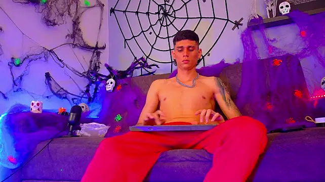 BryanGrey__ Adlı Modelin Web Kamerası Şovu