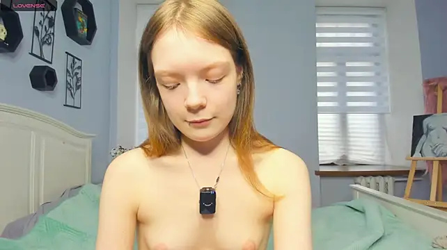 LavenderMitten Live XXX-chat