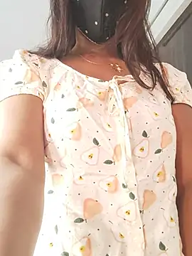 juhicpl143's Live XXX Chat