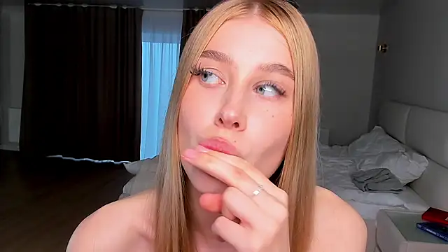 Živý XXX chat JunieAmert