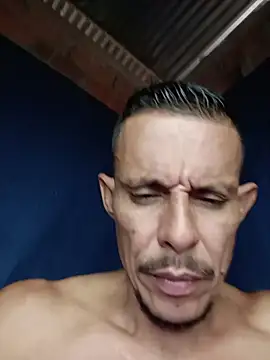 El_junior21 – Naživo XXX chat