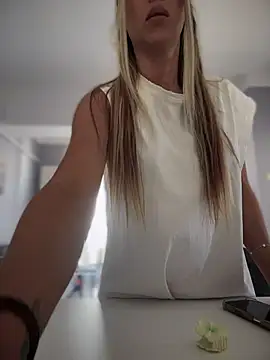 RaquelleDevon Chat XXX live