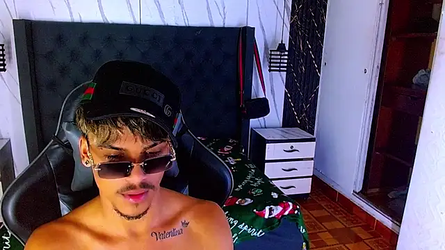 Angel_foxc13 Obrolan Langsung XXX