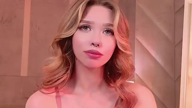 Chat XXX en directo de Sierra_Fane