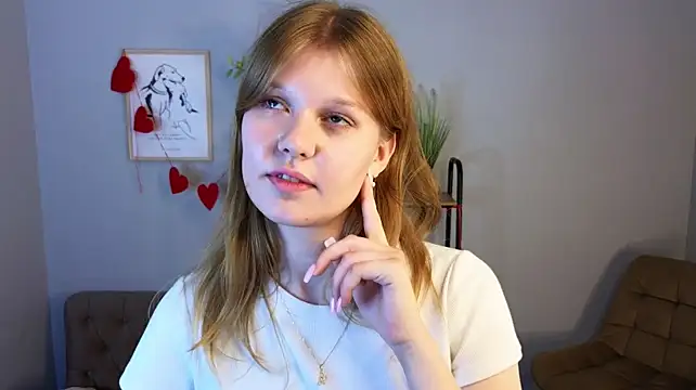 MavisHarding Adlı Modelin Canlı XXX Sohbeti