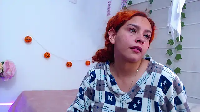 Sarabubbie Chat XXX live