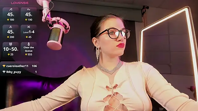 CathyAdams Chat XXX in diretta