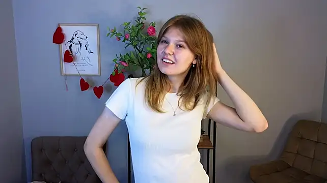 MavisHarding live XXX chat