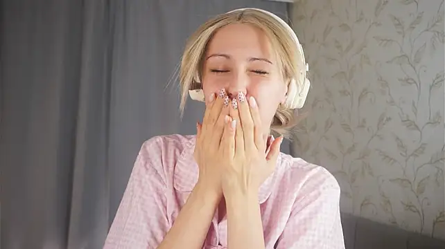 แชท XXX สดของ WilmaViesca