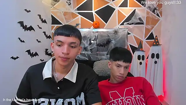 Juan_Nd_Steven's Live XXX Chat