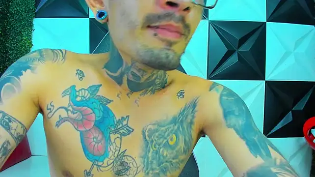Boy_tatto77 Chat XXX in diretta