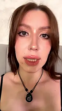 XXX chat uživo modela Velvet_Hell