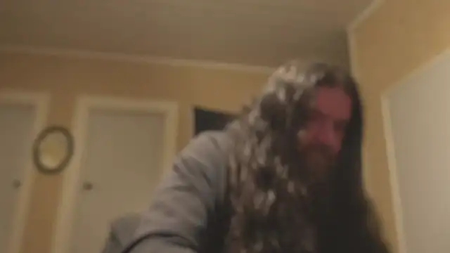 TIPseee XXX чат на живо