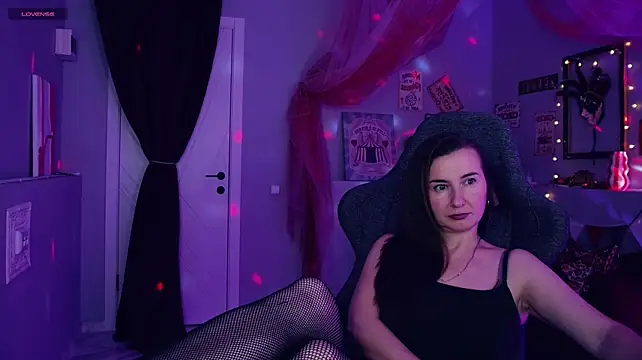 Golden_Dragon Adlı Modelin Canlı XXX Sohbeti