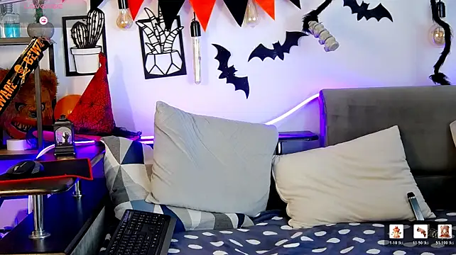 Živý XXX chat ThomasEdisonn