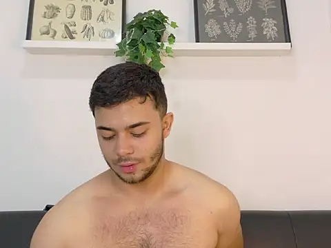 Онлайн чат XXX TylerWest_