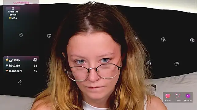 Živý XXX chat AmelieViolet